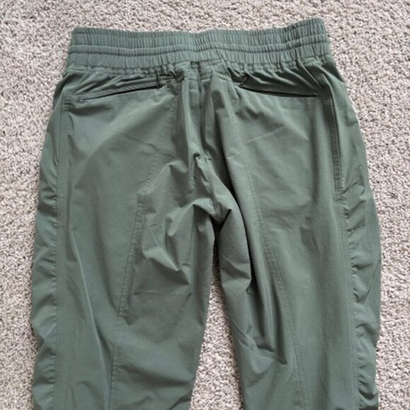 ATHLETA Ruched drawstring joggers with drawstring SIZE 2 - Picture 4 of 6